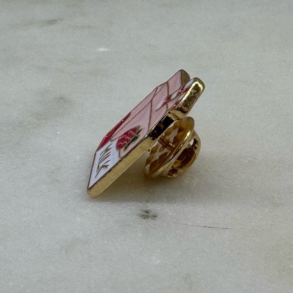 3/$15 Cute Strawberry Milk Carton Pin Brooch - Picture 5 of 6